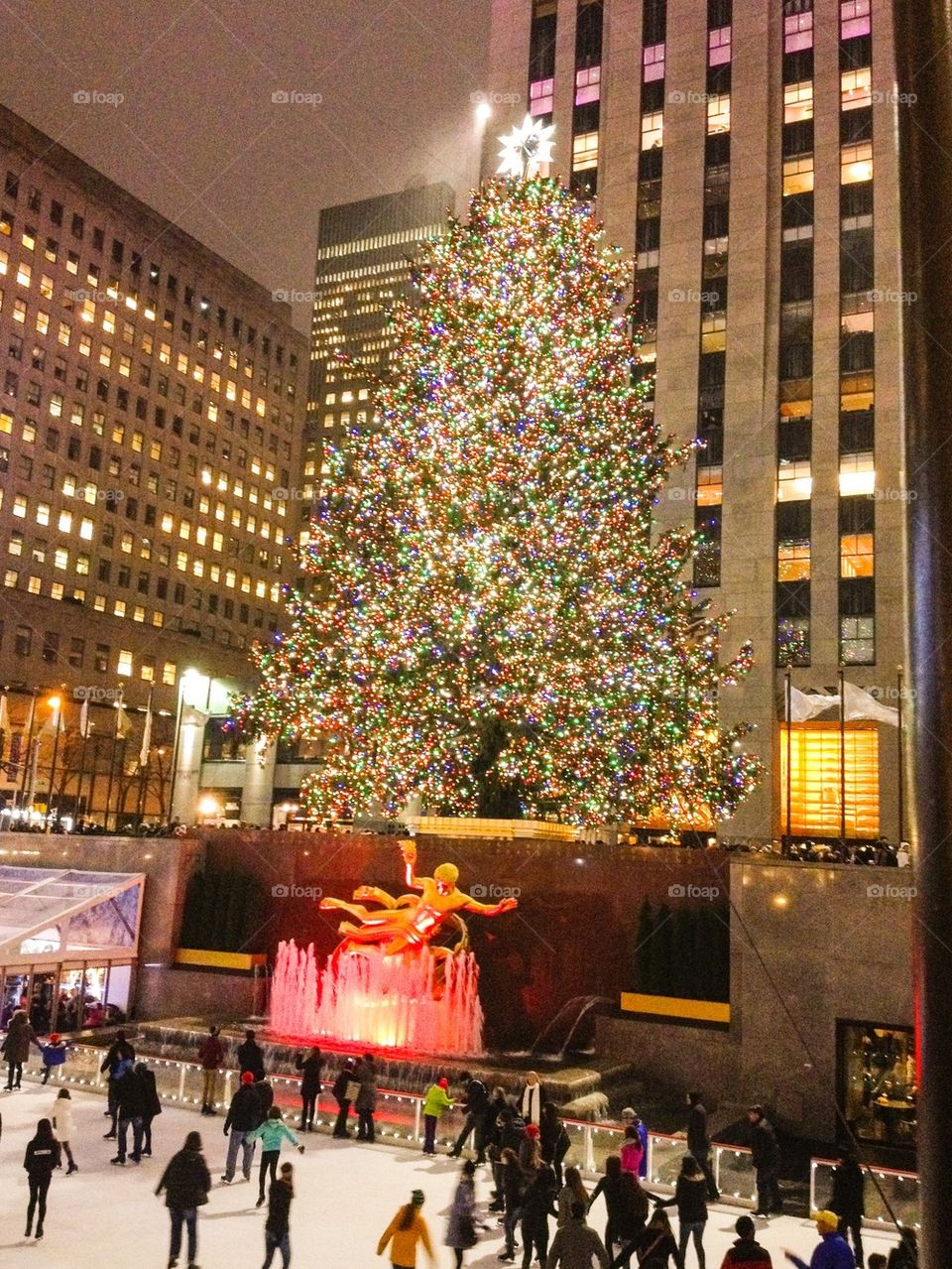 Rockefeller Center at night