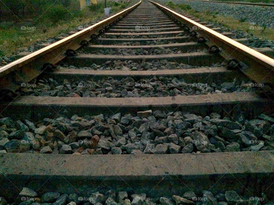 railway tracks 