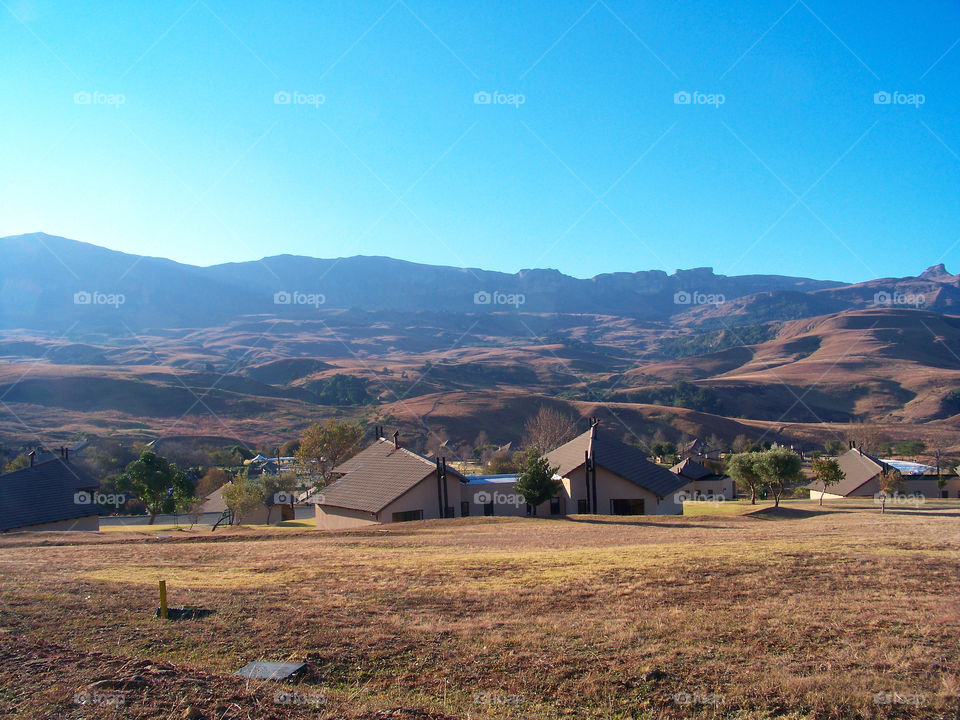 Staying in the drakensberg mountain range of South Africa during the dry winter season