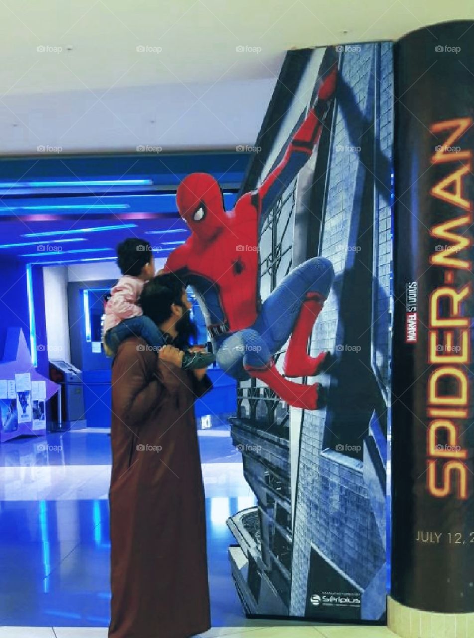 father son Spiderman family cinema