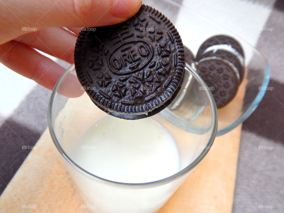 Oreo cookie is delicious with milk