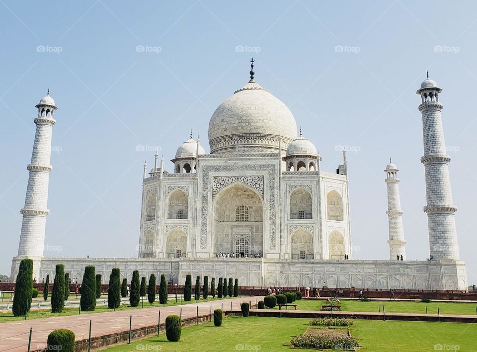 Proud passion of emperor’s love wrought in living stones! A master piece - Taj Mahal