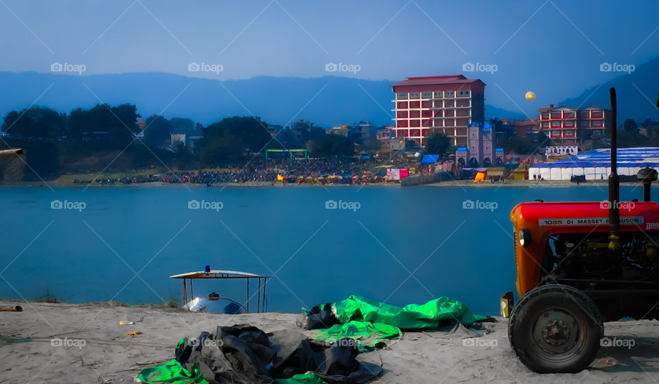 Tractor 🚜 near river