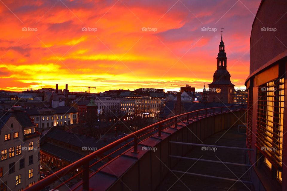 The sky is on fire above Oslo 