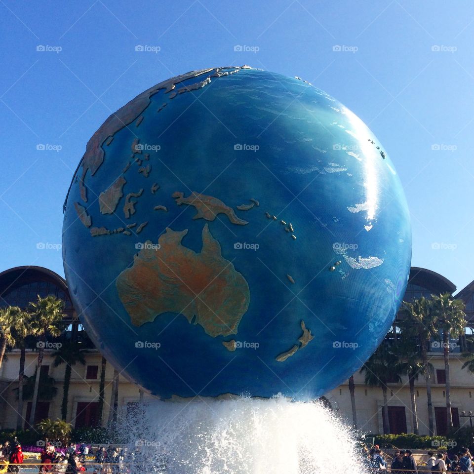 Globe in the fountain at Disneysea Tokyo (no branding visible)