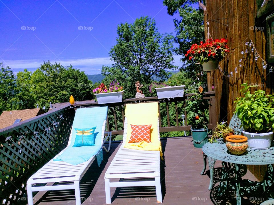 summer porch lounge chairs