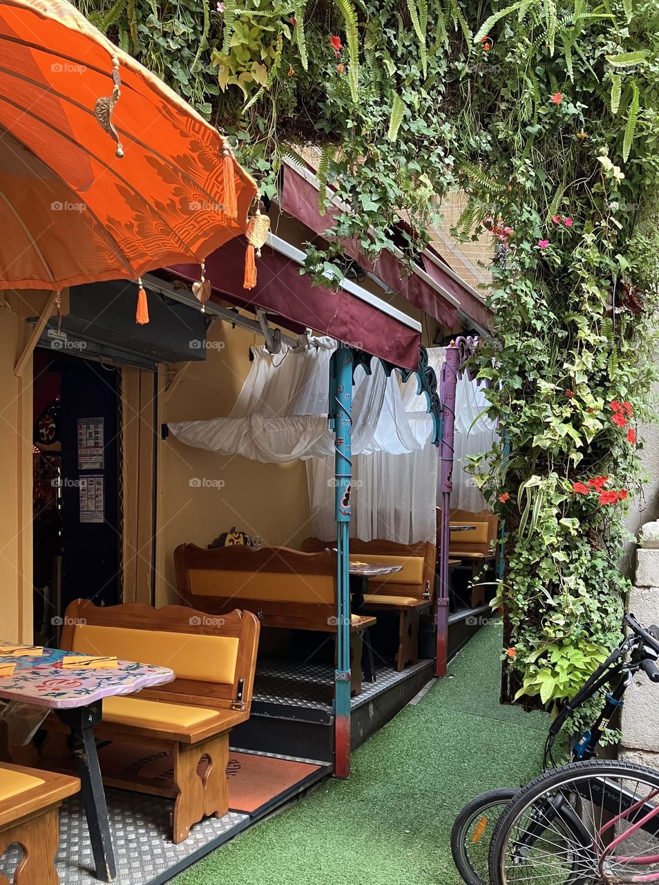 Green place to eat in city