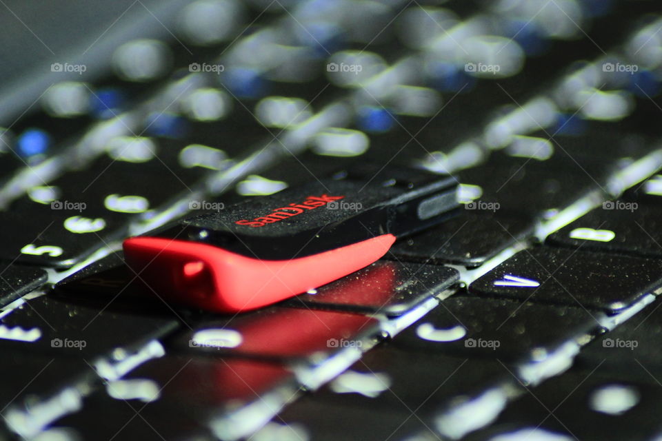 Flashdisk on the keyboard