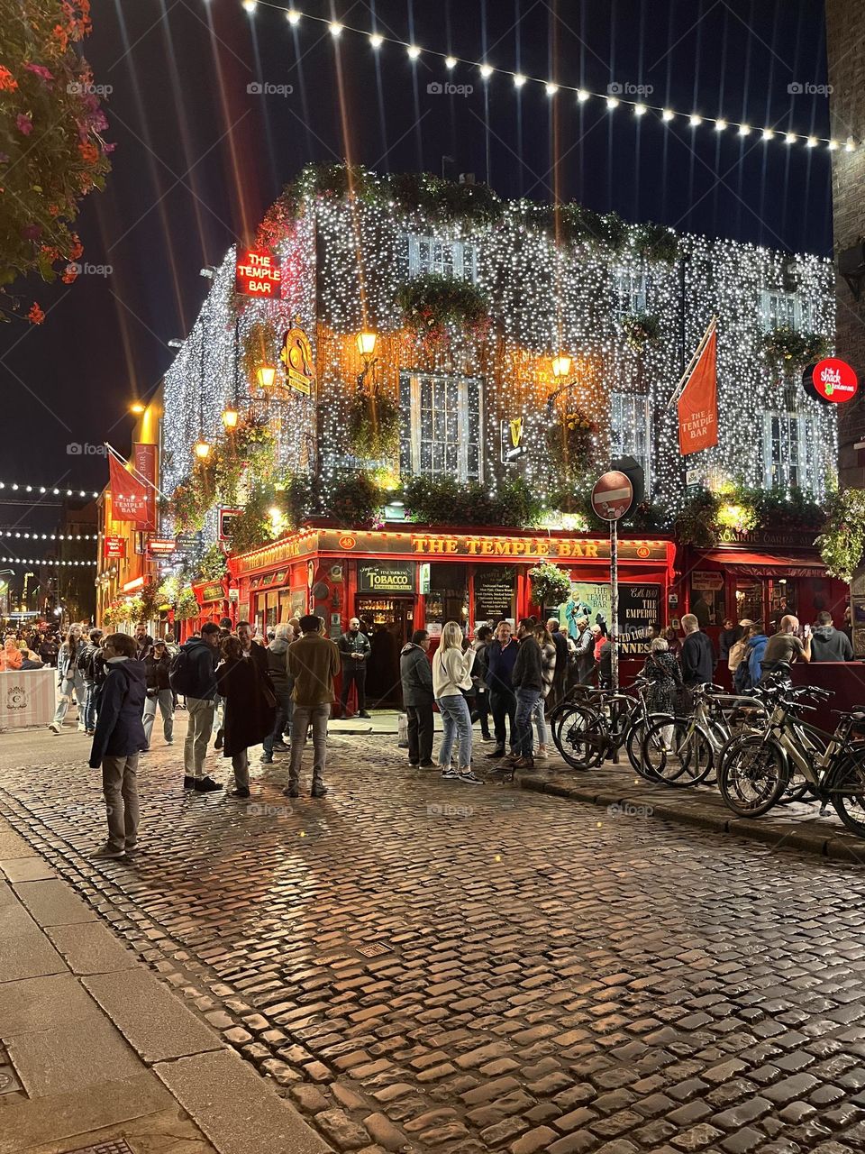 The Temple Bar in Dublin at night