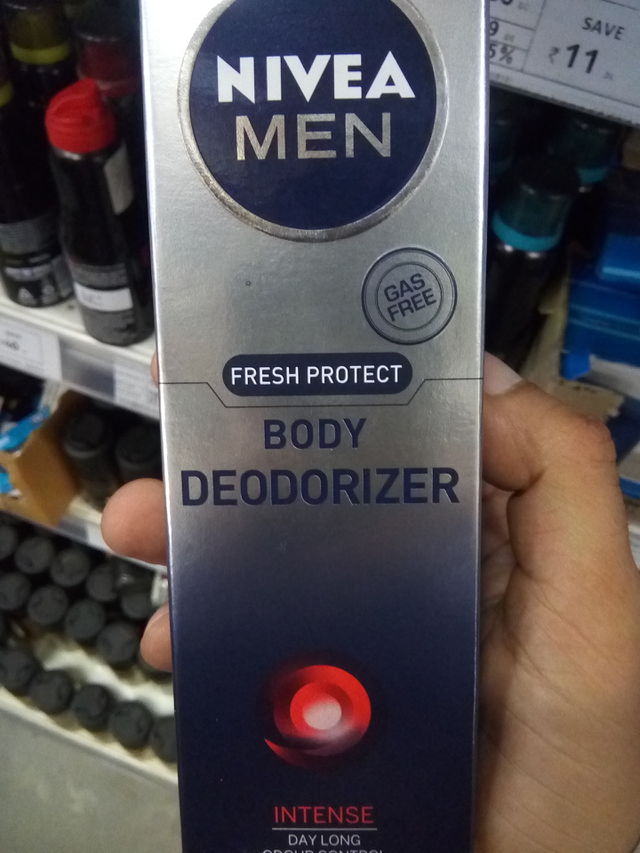 "NIVEA MEN" THE BEST BODY DEODORIZER.