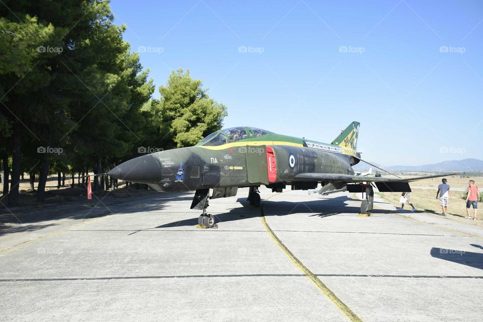 RF-4
