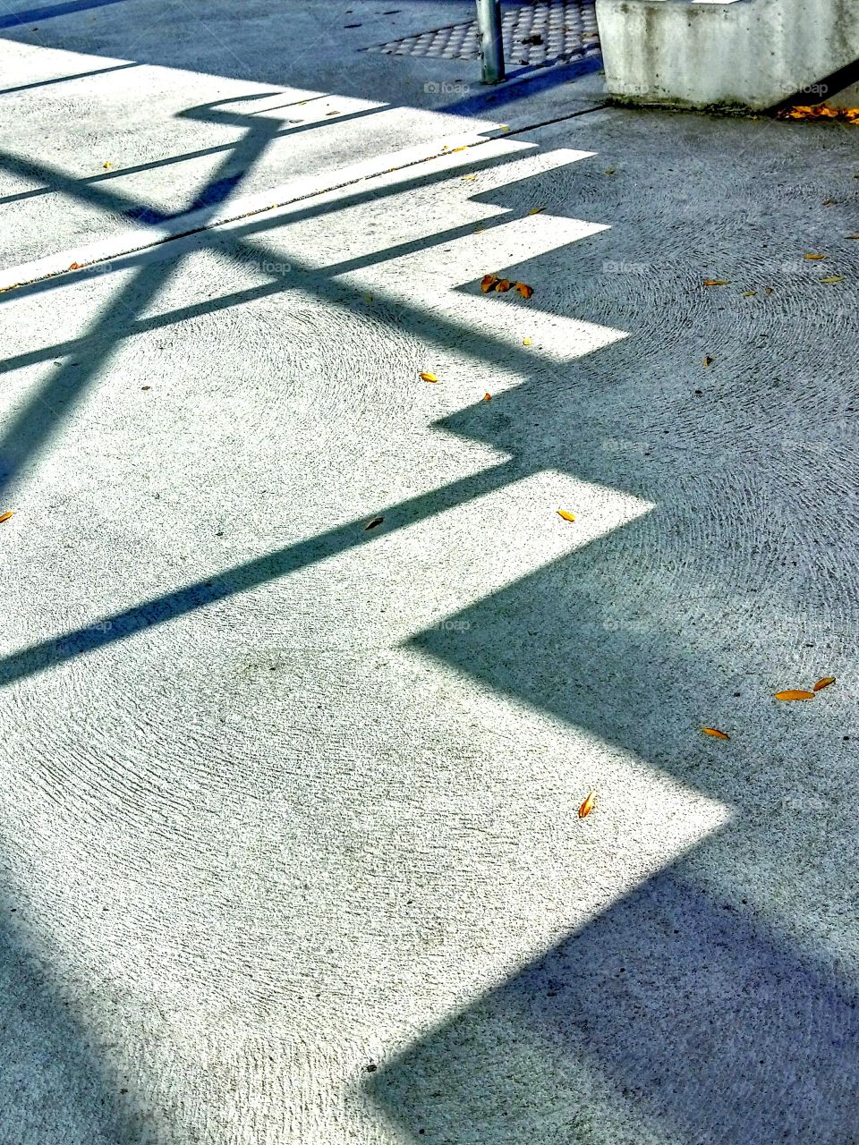 zig zag shadow pattern on ground