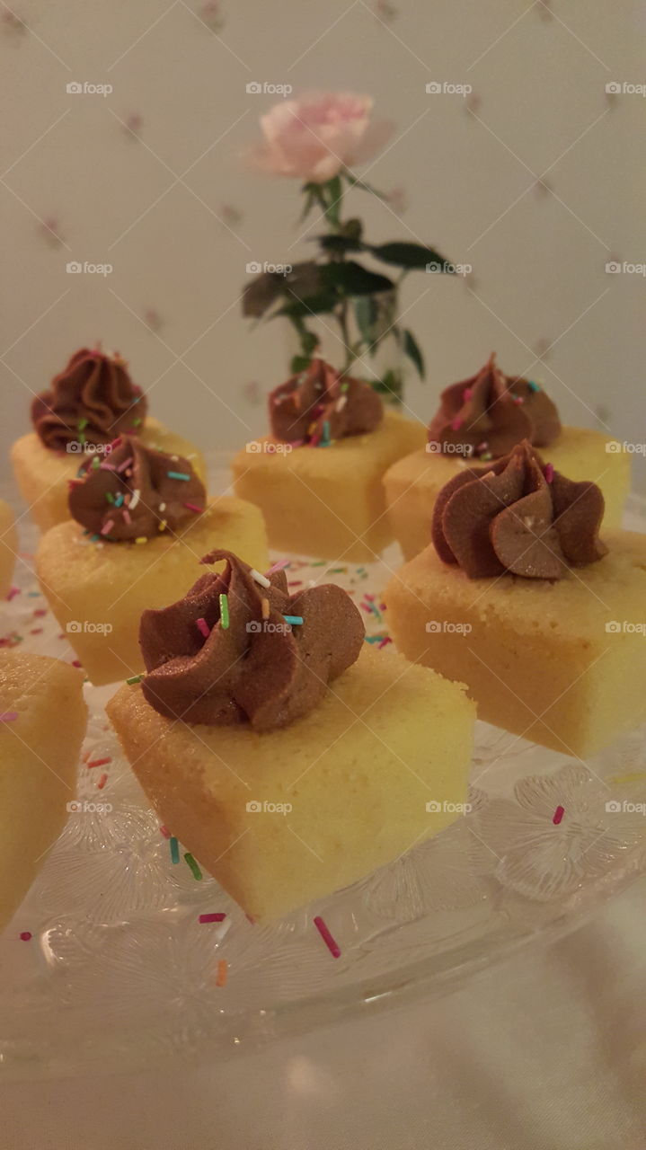 cup cake with frosting