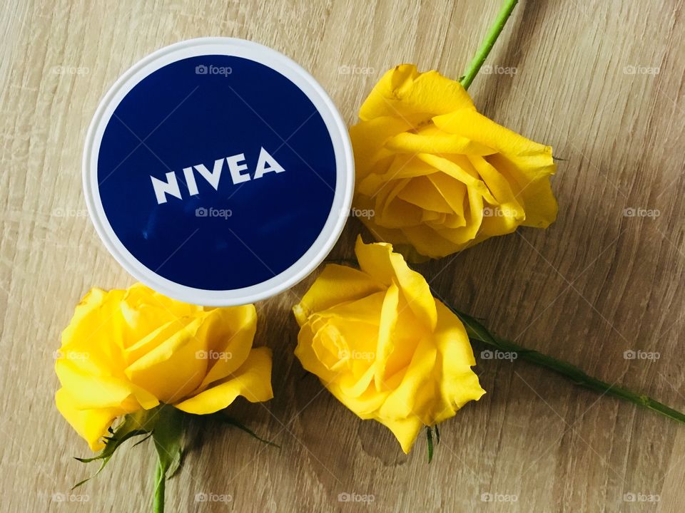 Nivea and yellow rose