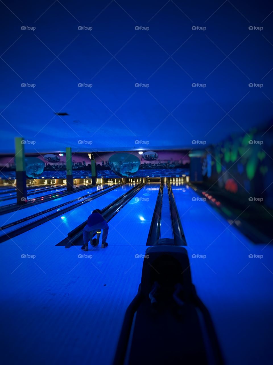 Solitary glow bowling 
