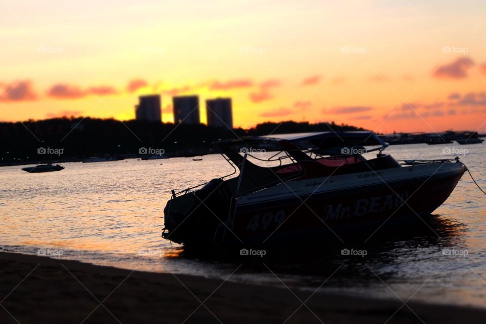 Beautiful sunset, Pattaya beach.