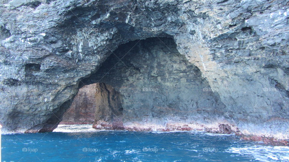 Napali coast cave arch