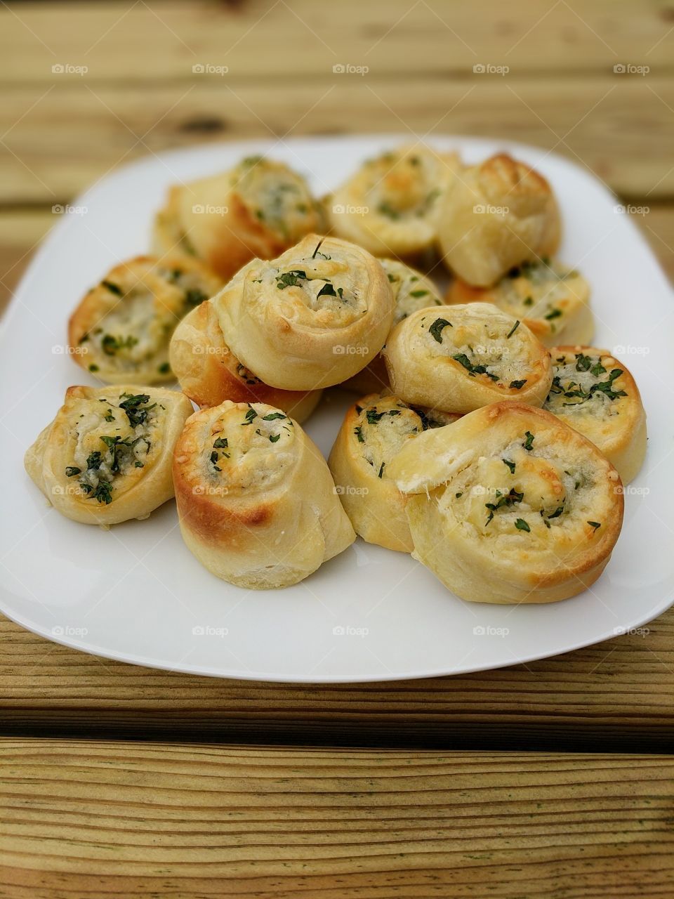 Garlic bread rolls