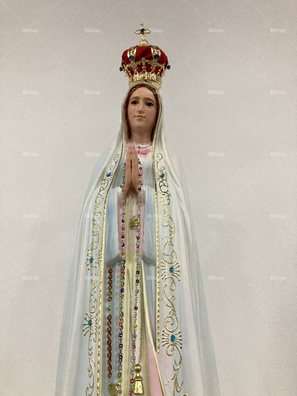 🙏 🇪🇸 Oh Maria, ruega por nosotros que recurrimos a ti.  Amén.  🇧🇷 Ó Maria, Nossa Senhora, rogai por nós que recorremos a vós. Amém. / 🇺🇸 O Mary, pray for us that we turn to you.  Amen. / 🇮🇹 O Madonna, prega per noi che ci rivolgiamo a te. Amen. 