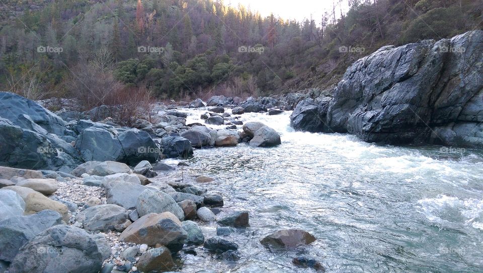 Cold day by the yuba