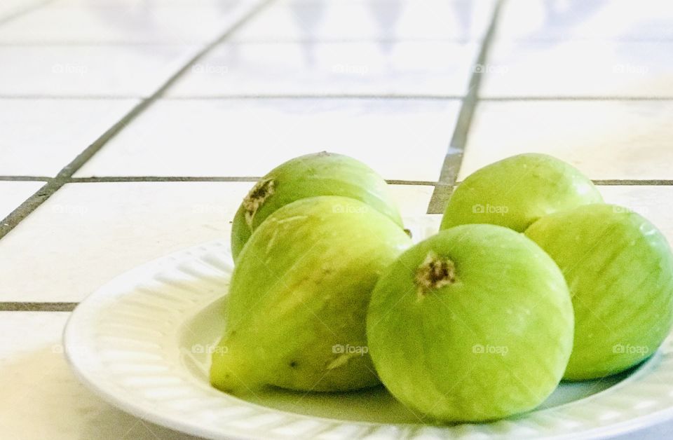 Organic green Figs from our garden 