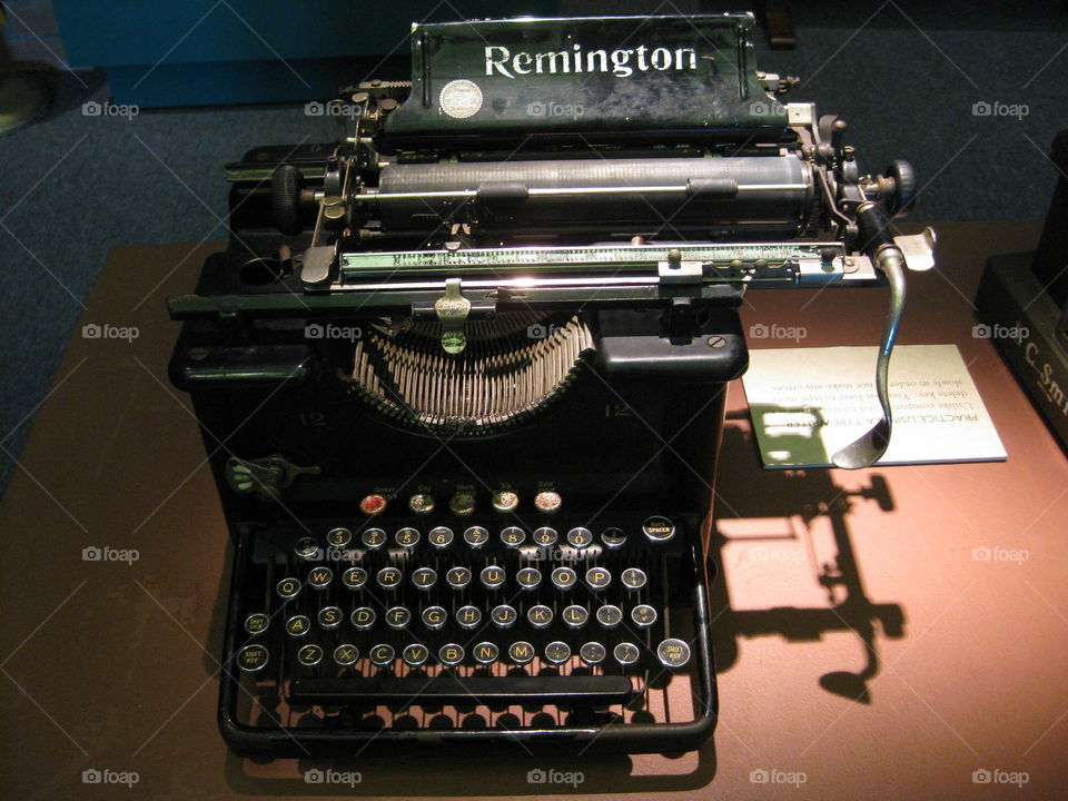 The Vintage Typewriter 