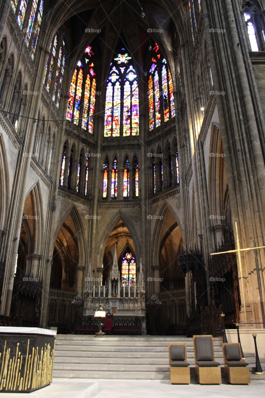 The tall building of wonders . The church ⛪️ its self quite, you could here the wind. Not a single sound comes out. Super peaceful and quiet 💭