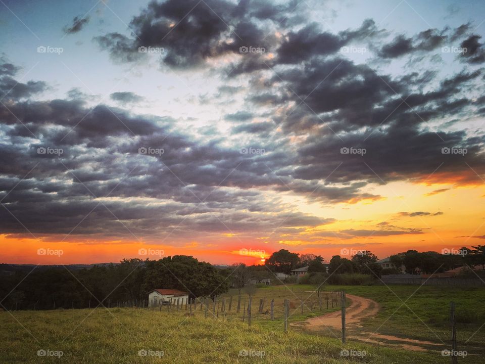 RECORDAÇÕES QUAISQUER, parte 3 -
Um amanhecer qualquer, de dia qualquer em um lugar qualquer!
Qualquer?
Que belo qualquer. Eu quero, e todo mundo quer!
Qual é?
🌅
#FotografiaÉnossoHobby