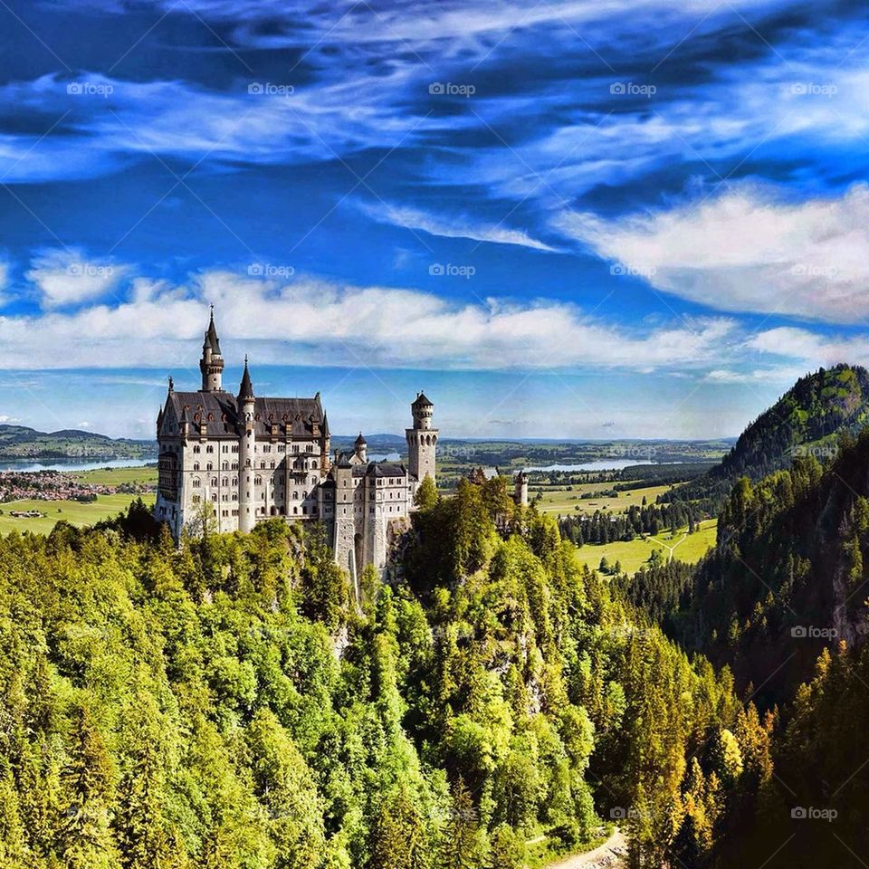 Neuschwanstein castle in German