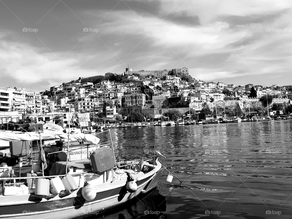 Kavala Port black & white