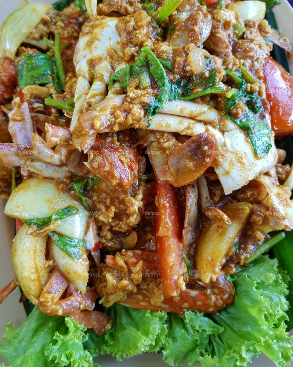 Food and drink, crab in yellow curry