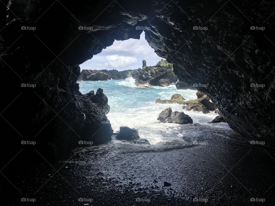 Black Sand Beach Cave, Hana, Maui