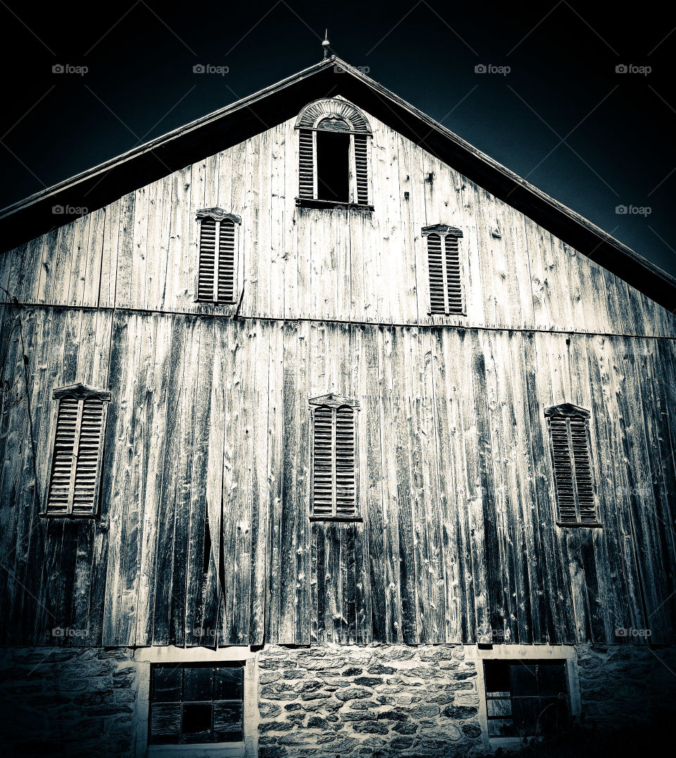 old barn in black and white