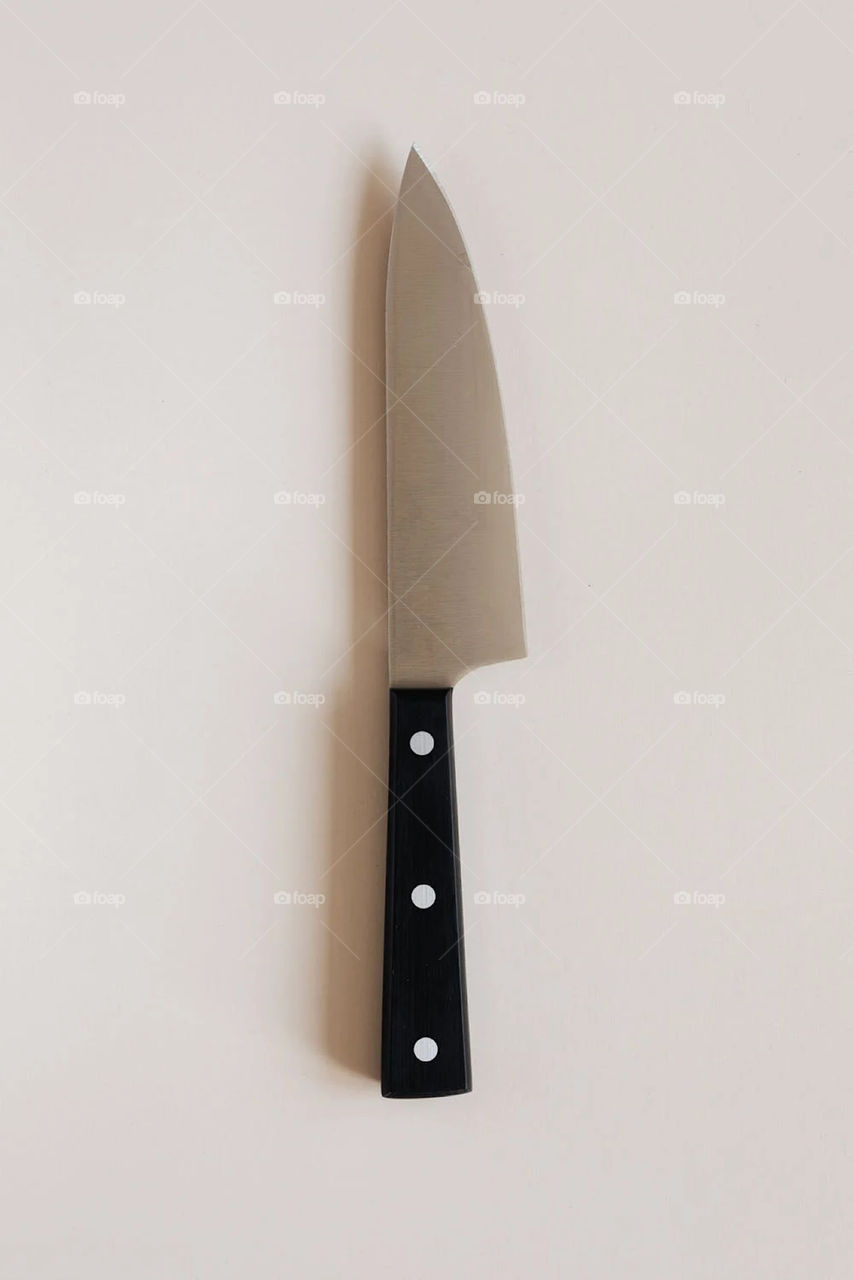 Sharp knife 