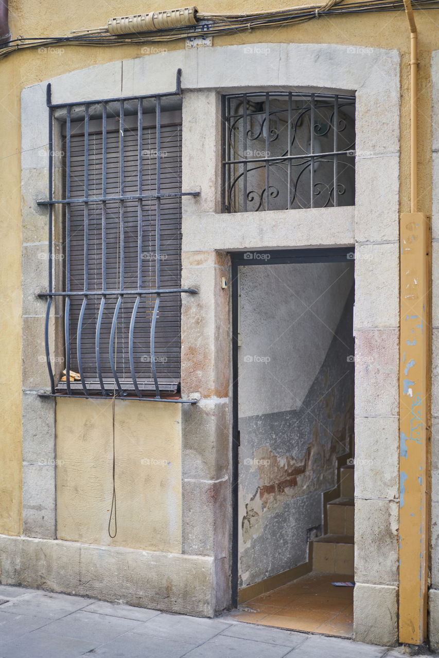 Puerta, ventana y bocadillo