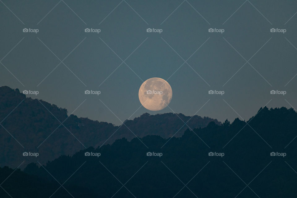 A beautiful moon set observed during early morning 