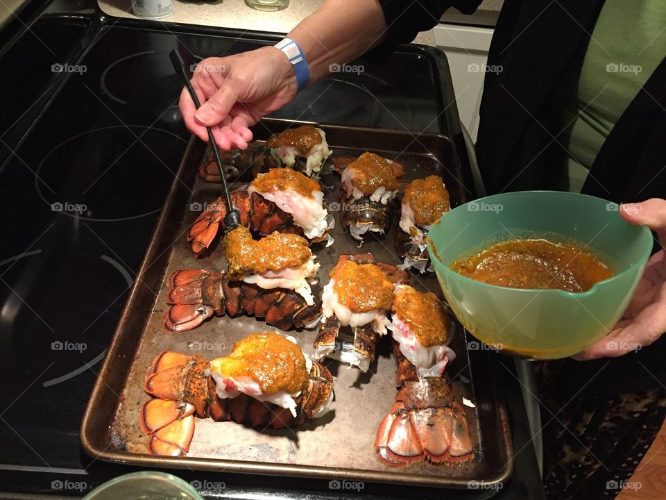 Preparing lobster 