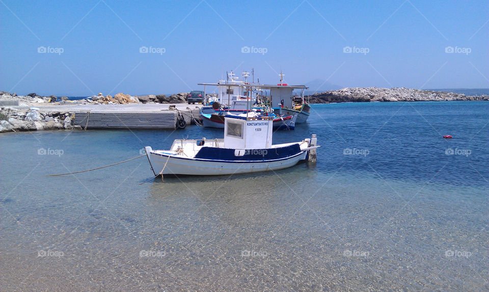 sea boat fishing by arismac