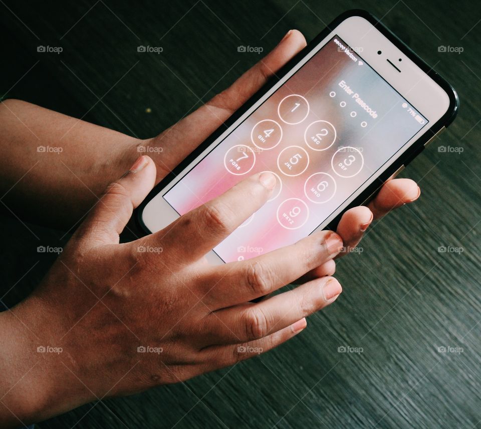 Mobile security tech screen password screen 