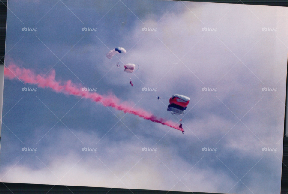parachutes co antrim stunt display by Barronbear
