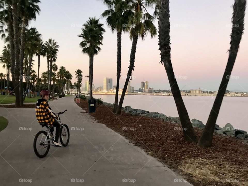 Bike ride by the water 