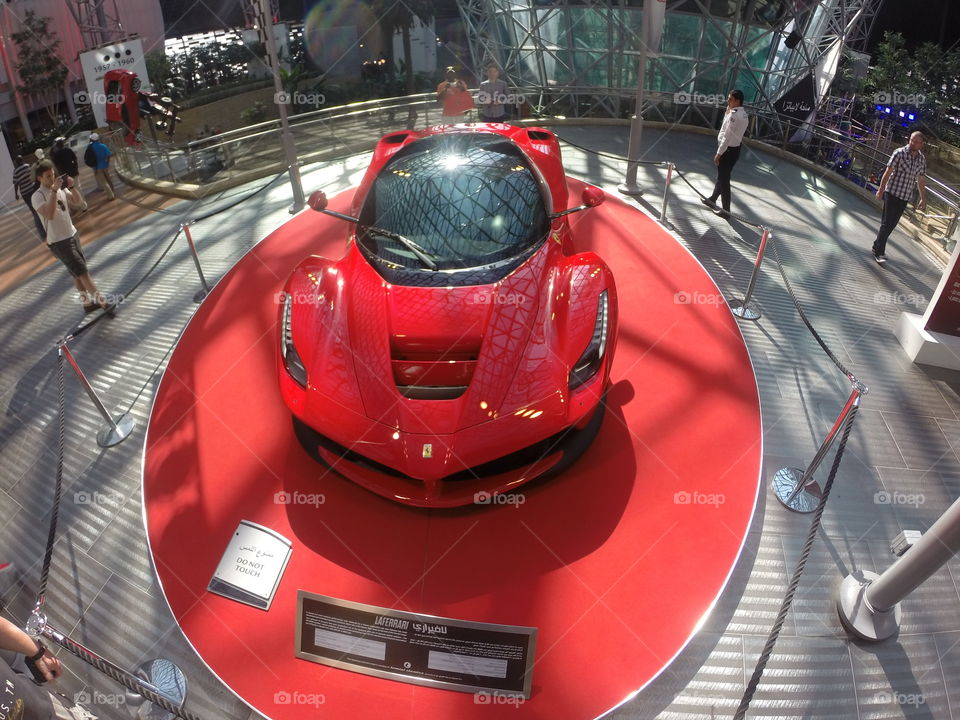 La Ferrari, Ferrari. Ferrari World, Abu Dhabi