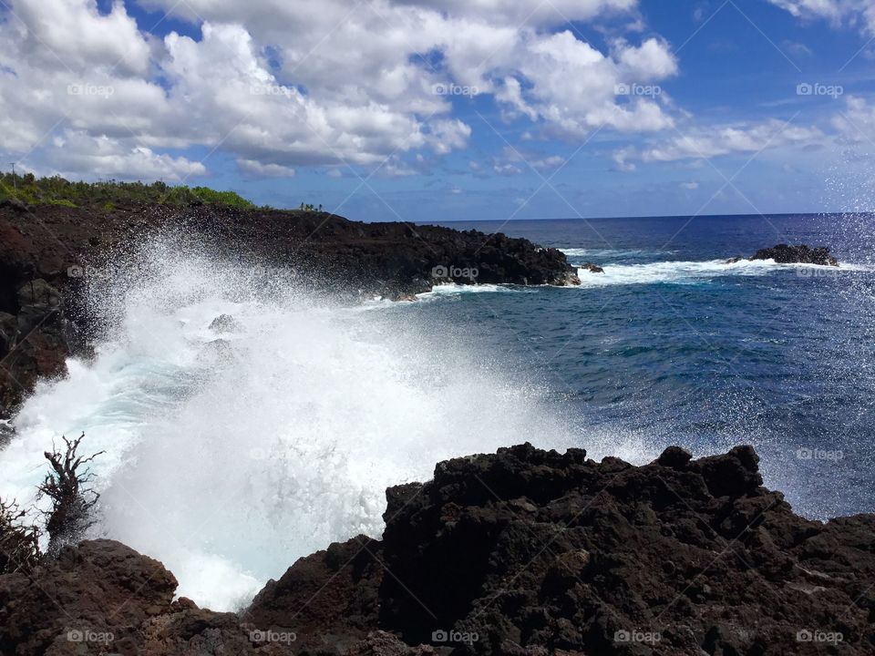 Big splash, big island 