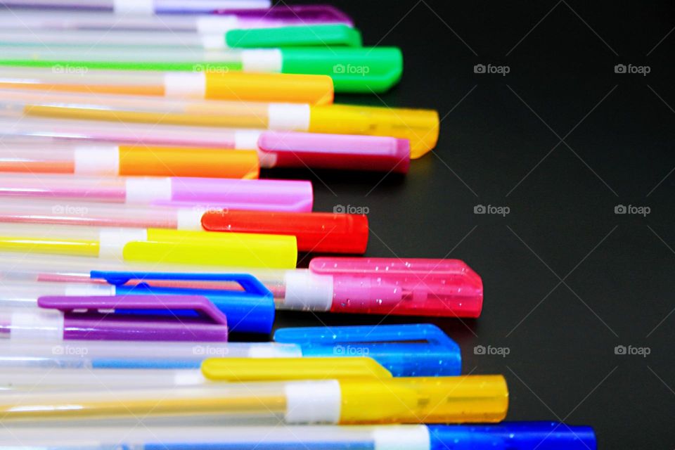 Multicolored pens