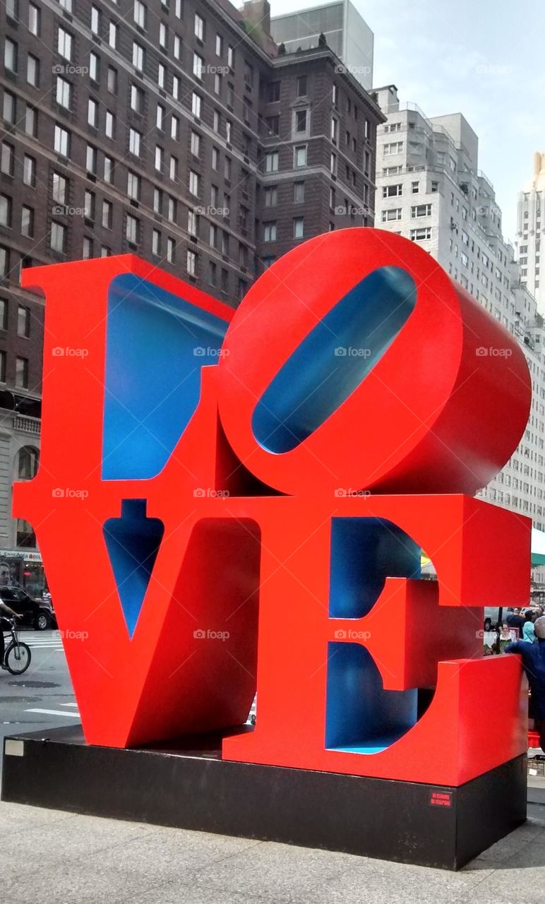 Famous Landmarks like the Love Sign Midtown NYC