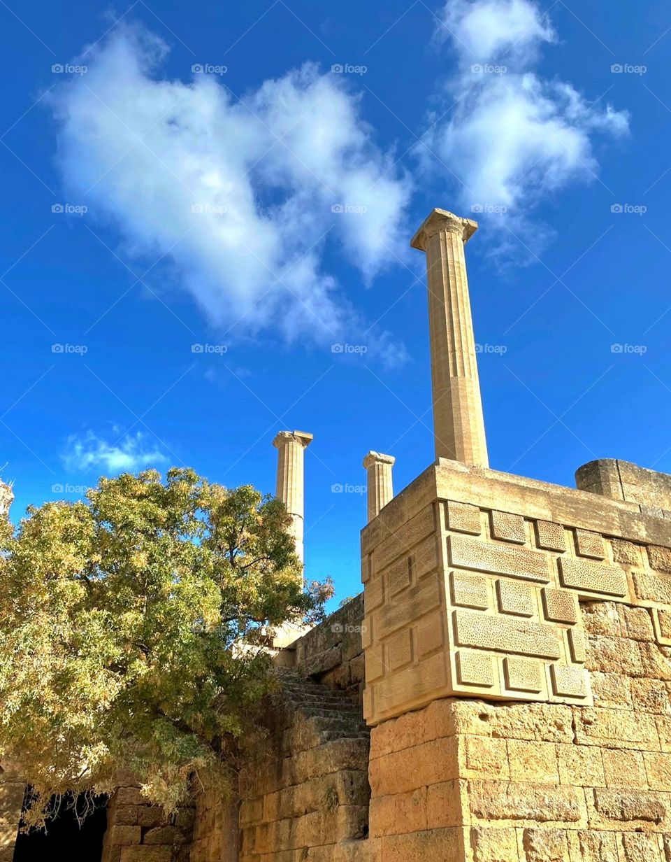 smoking column on Lindos acropolis