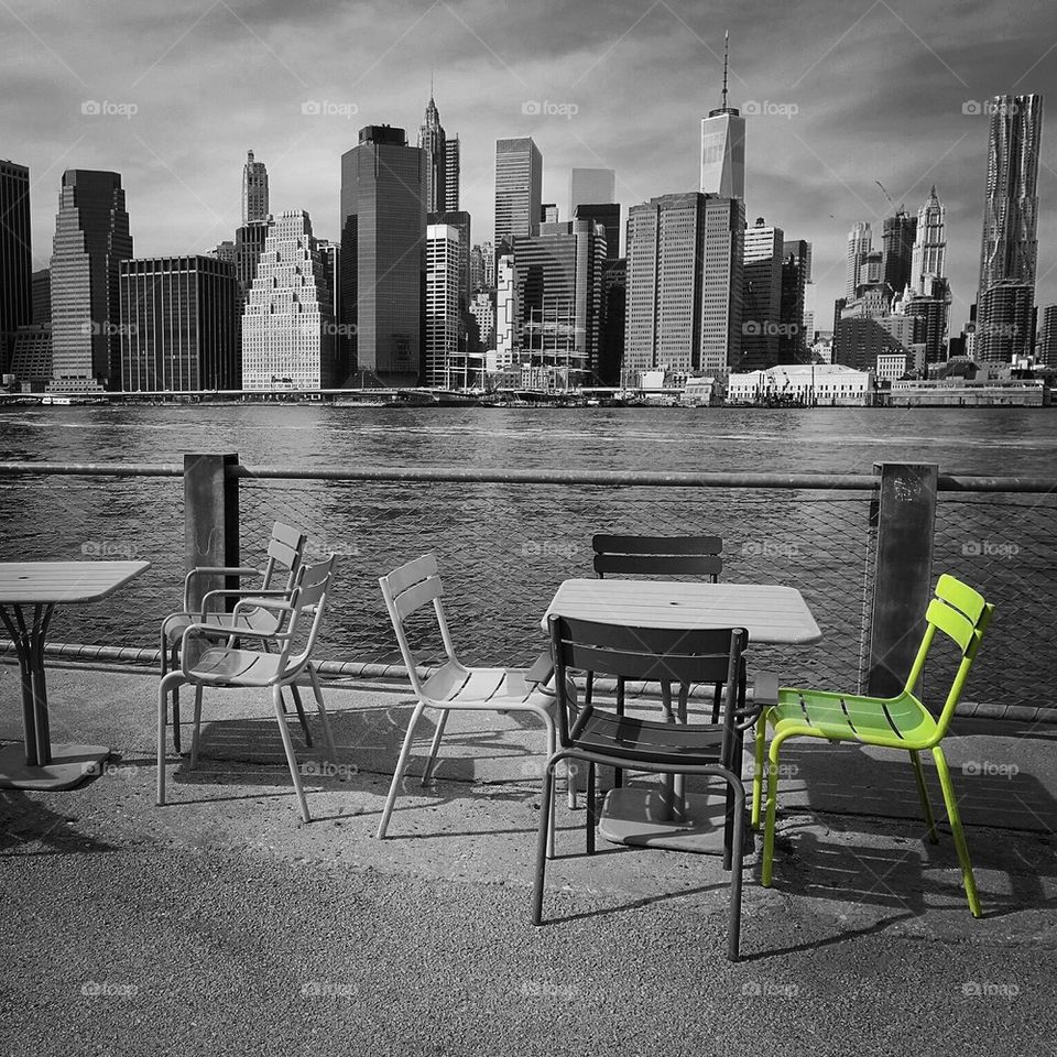 New York skyline seen from Brooklyn bridge park