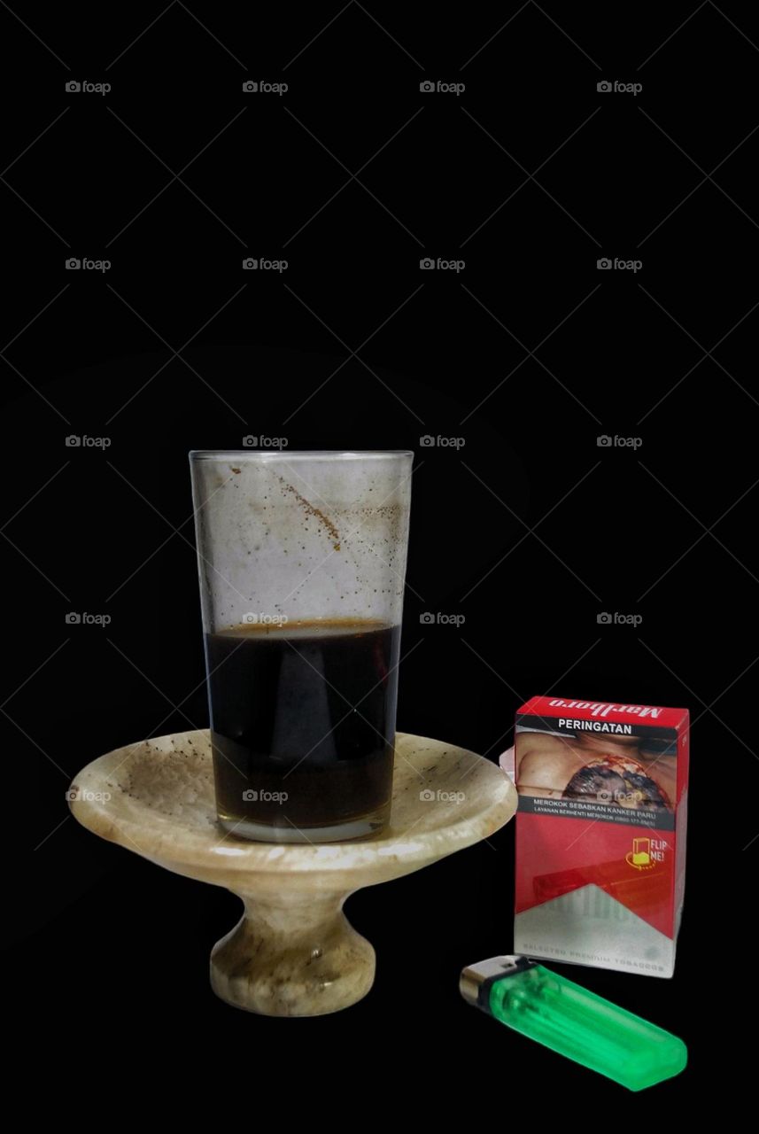 marlboro cigarettes and coffee are true friends