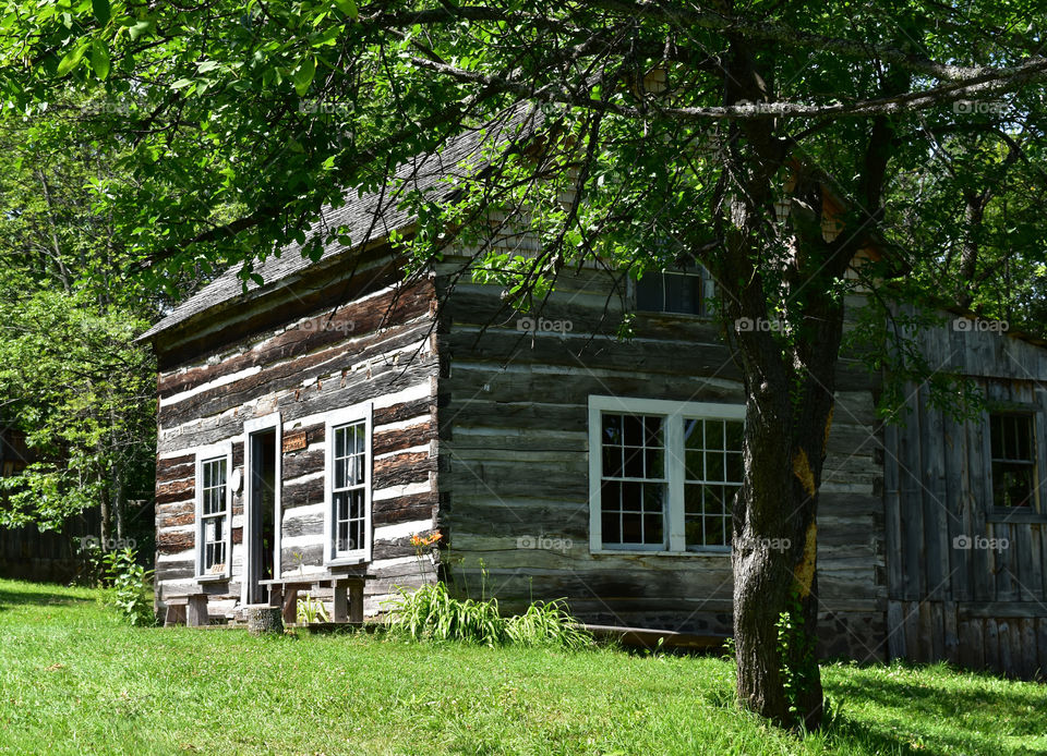 Log cabin