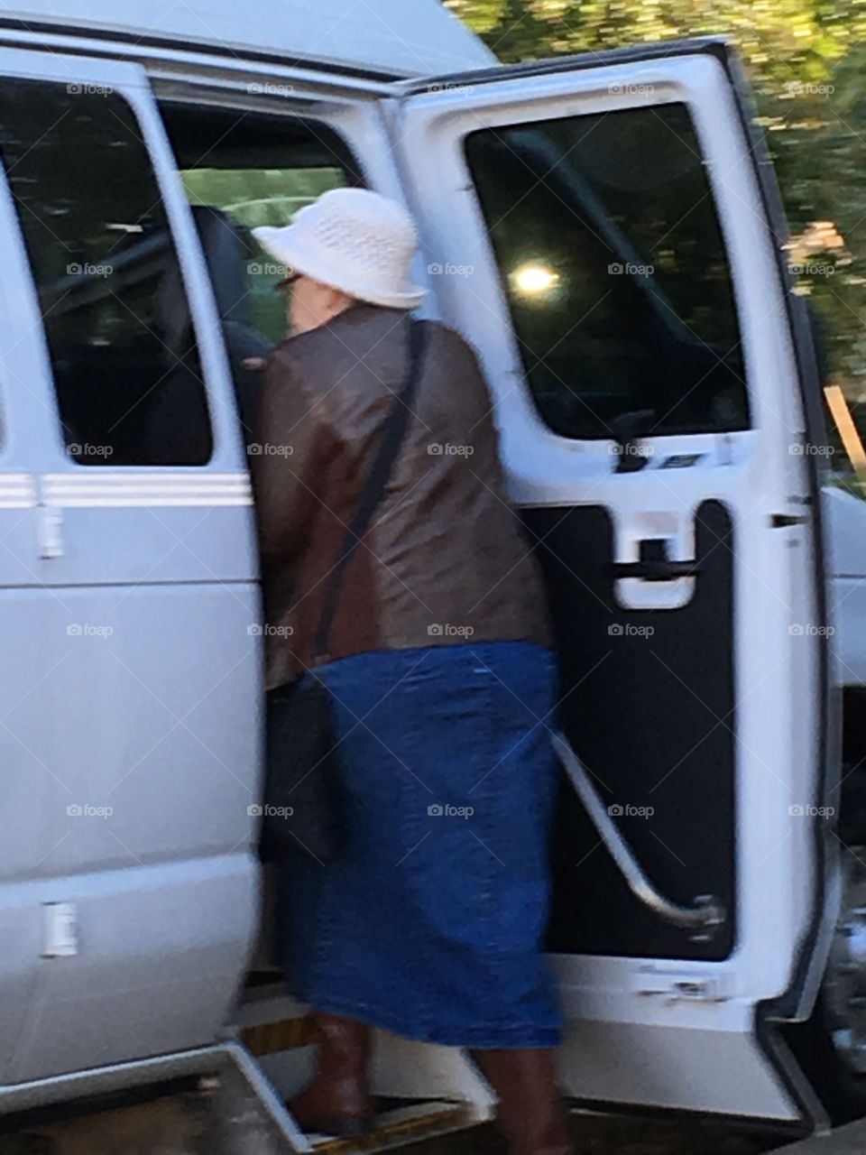 Loading up for our field trip today. The senior center is going to terra studios!